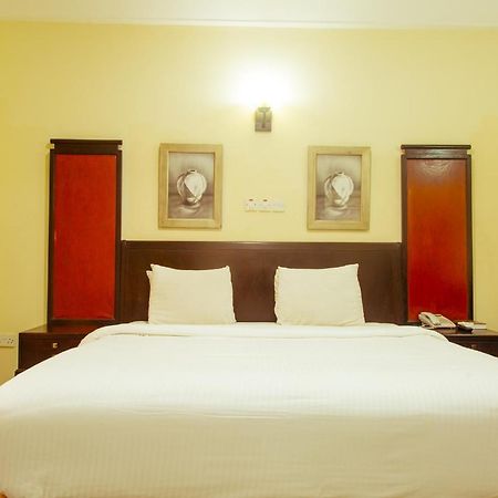 Hotel Reno Αμπούζα Εξωτερικό φωτογραφία