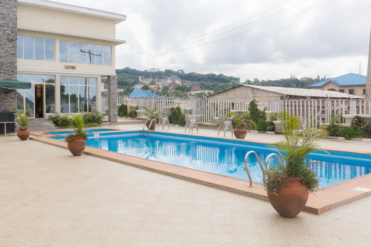Hotel Reno Αμπούζα Εξωτερικό φωτογραφία