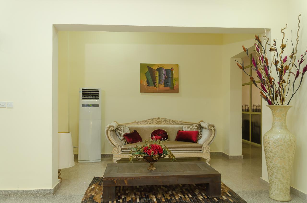 Hotel Reno Αμπούζα Εξωτερικό φωτογραφία