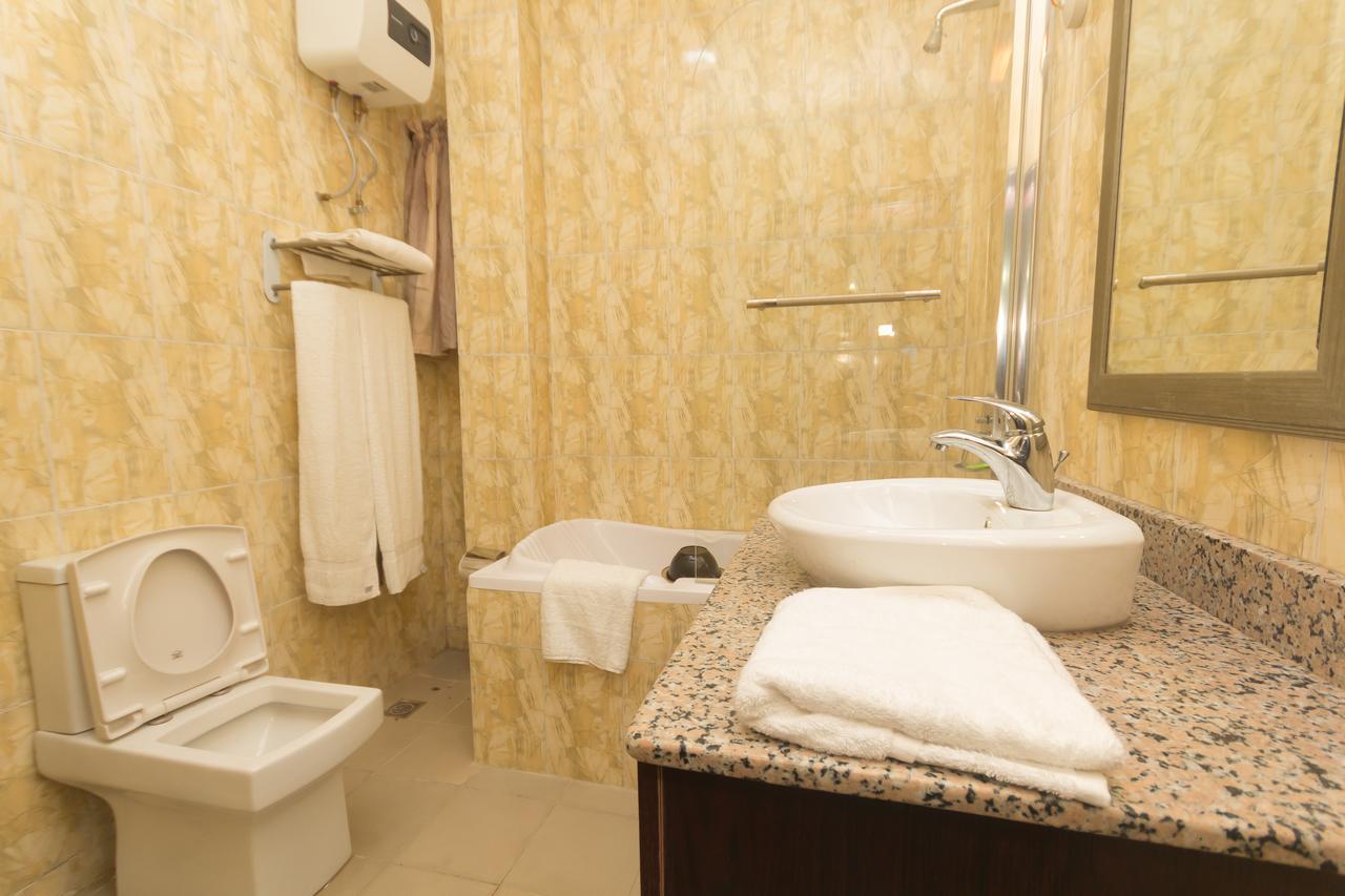 Hotel Reno Αμπούζα Εξωτερικό φωτογραφία