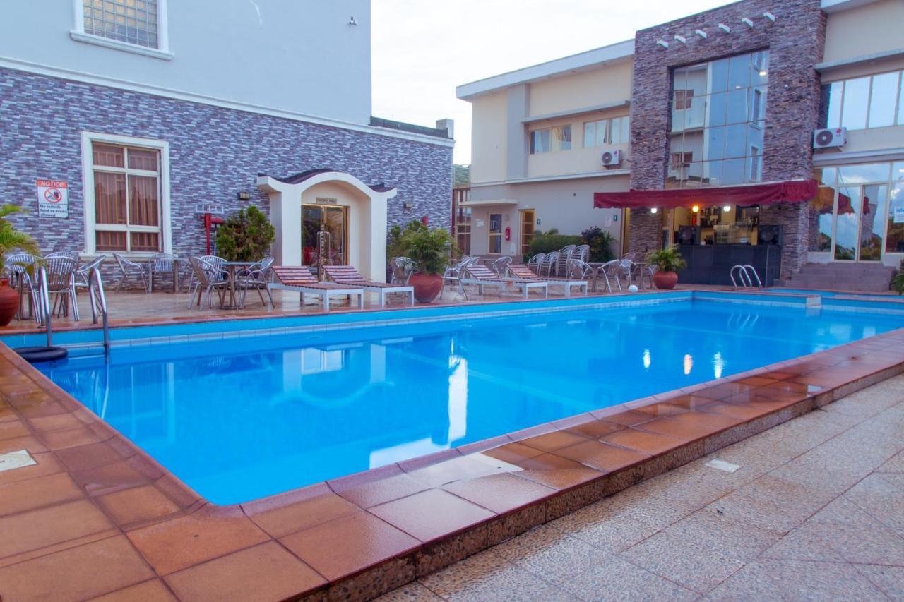 Hotel Reno Αμπούζα Εξωτερικό φωτογραφία